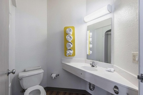 Motel 6-Junction City, KS image 18