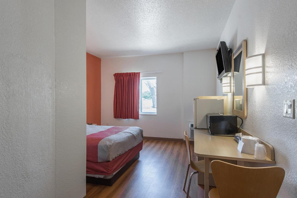 Motel 6-Junction City, KS